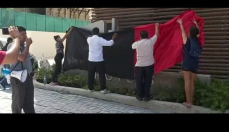 Trabajadores ponen manta de huelga en hotel de Tulum